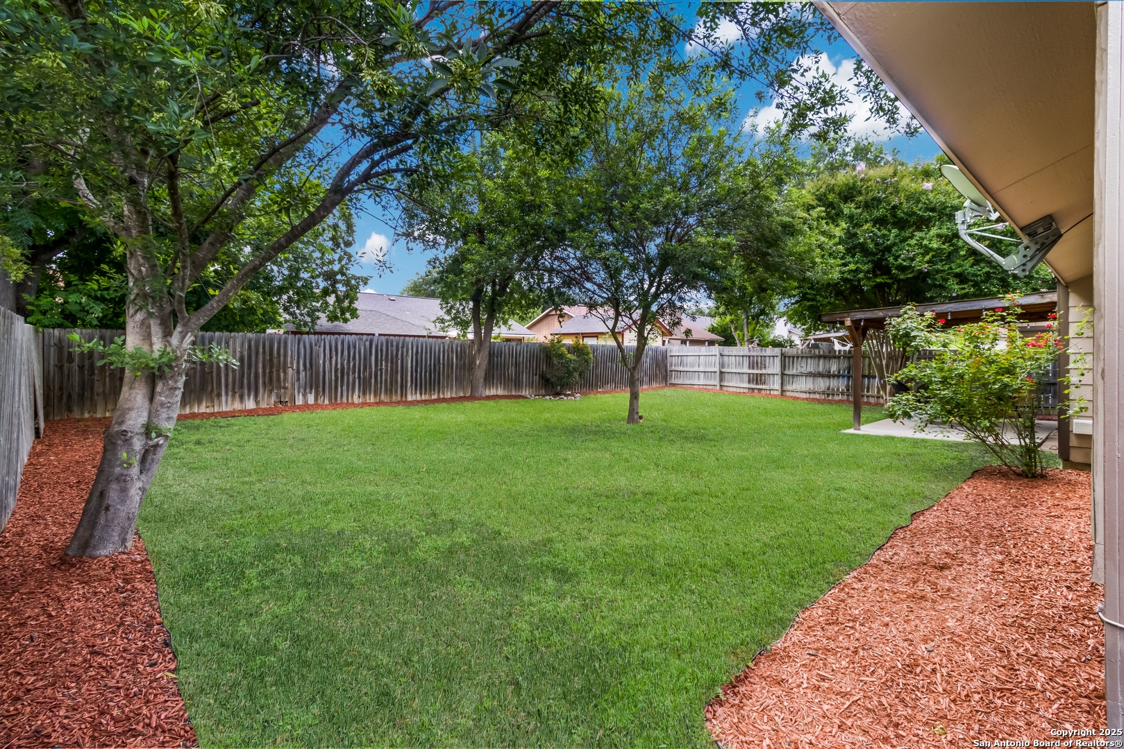 9467 Brushy Point
