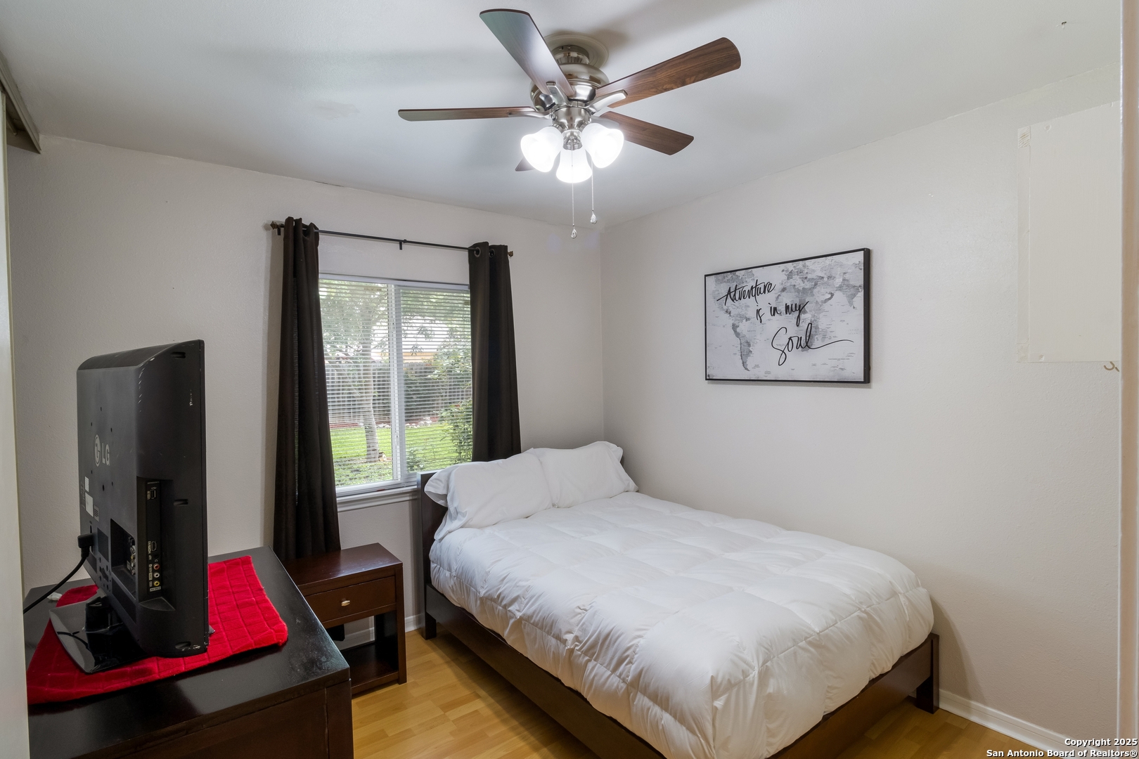 9467 Brushy Point