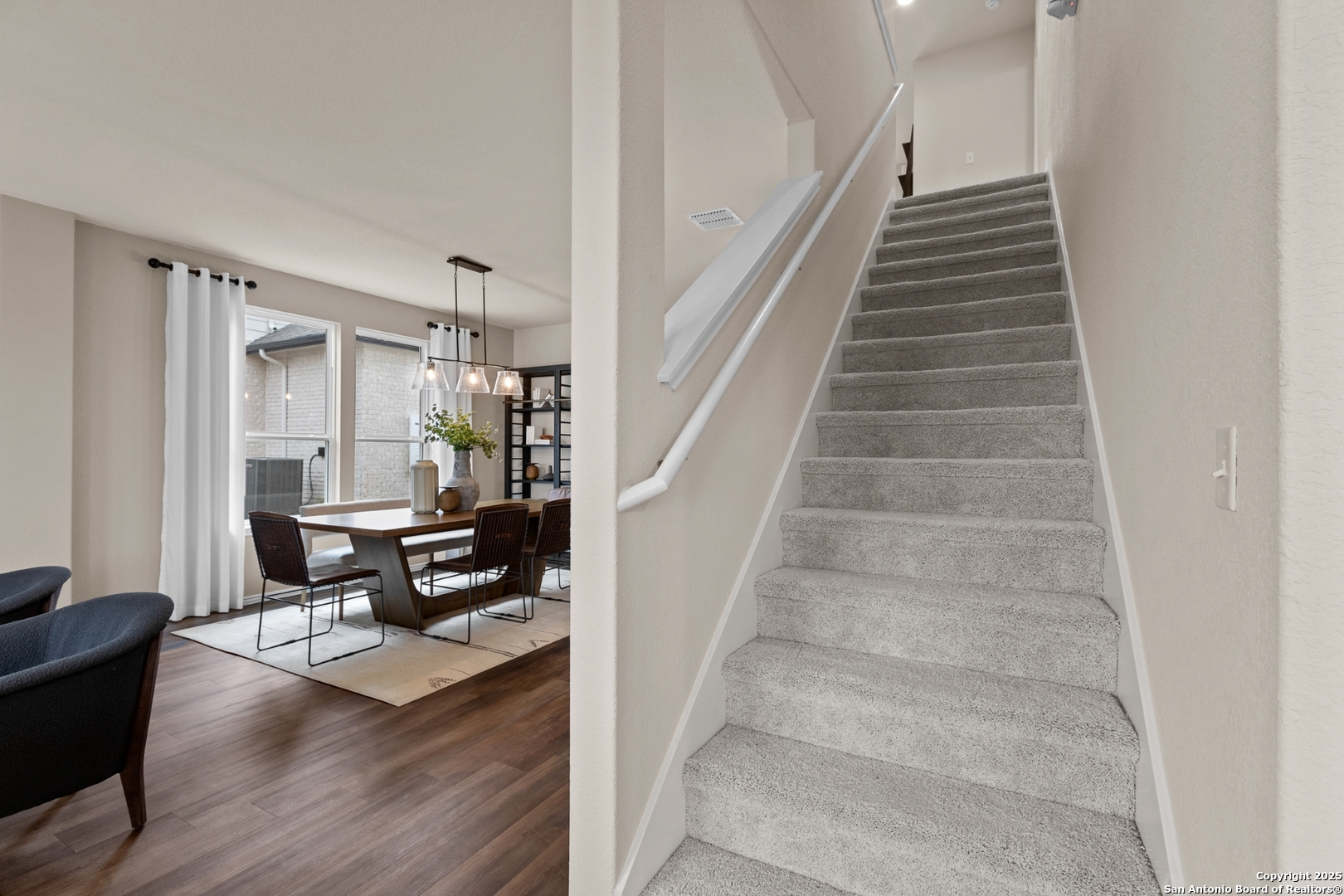 5240 Seagrass