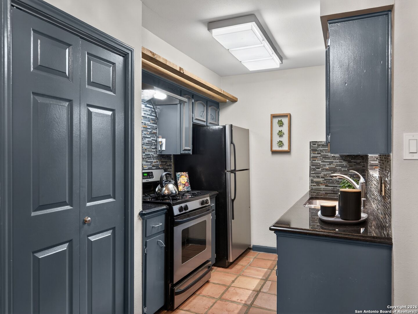 222 W Craig Place D