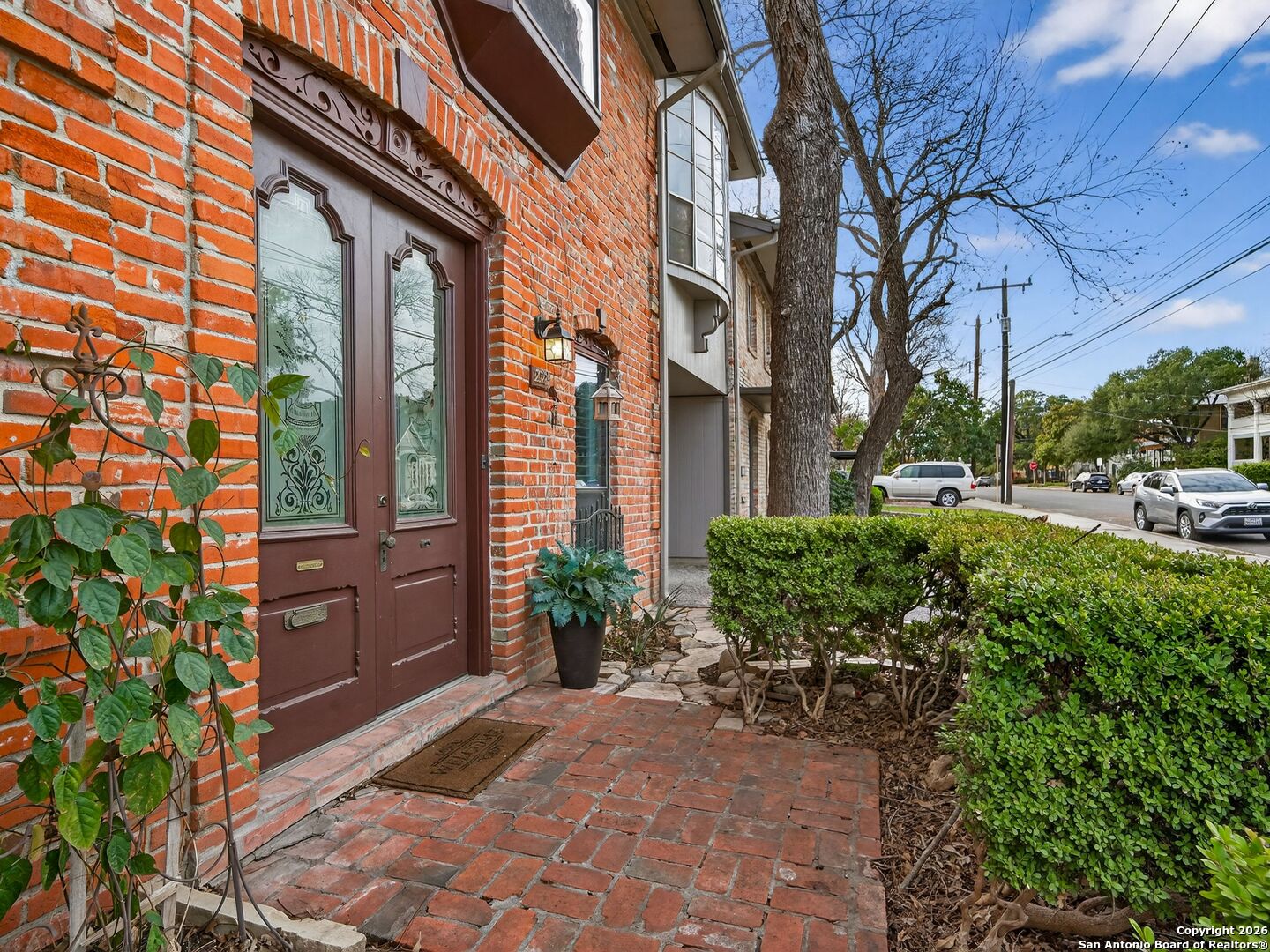 222 W Craig Place D