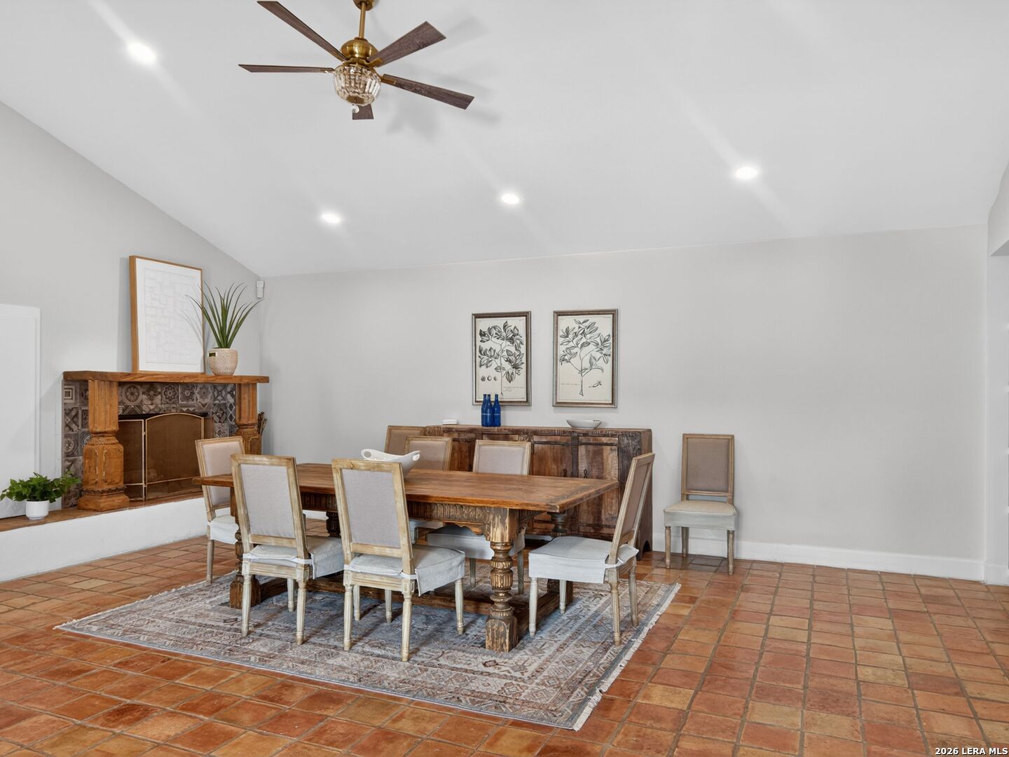 7887 N NEW BRAUNFELS AVE