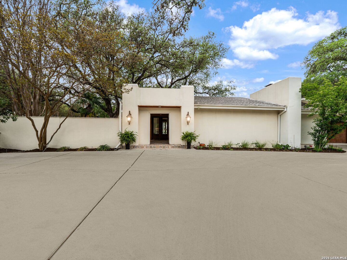 7887 N NEW BRAUNFELS AVE