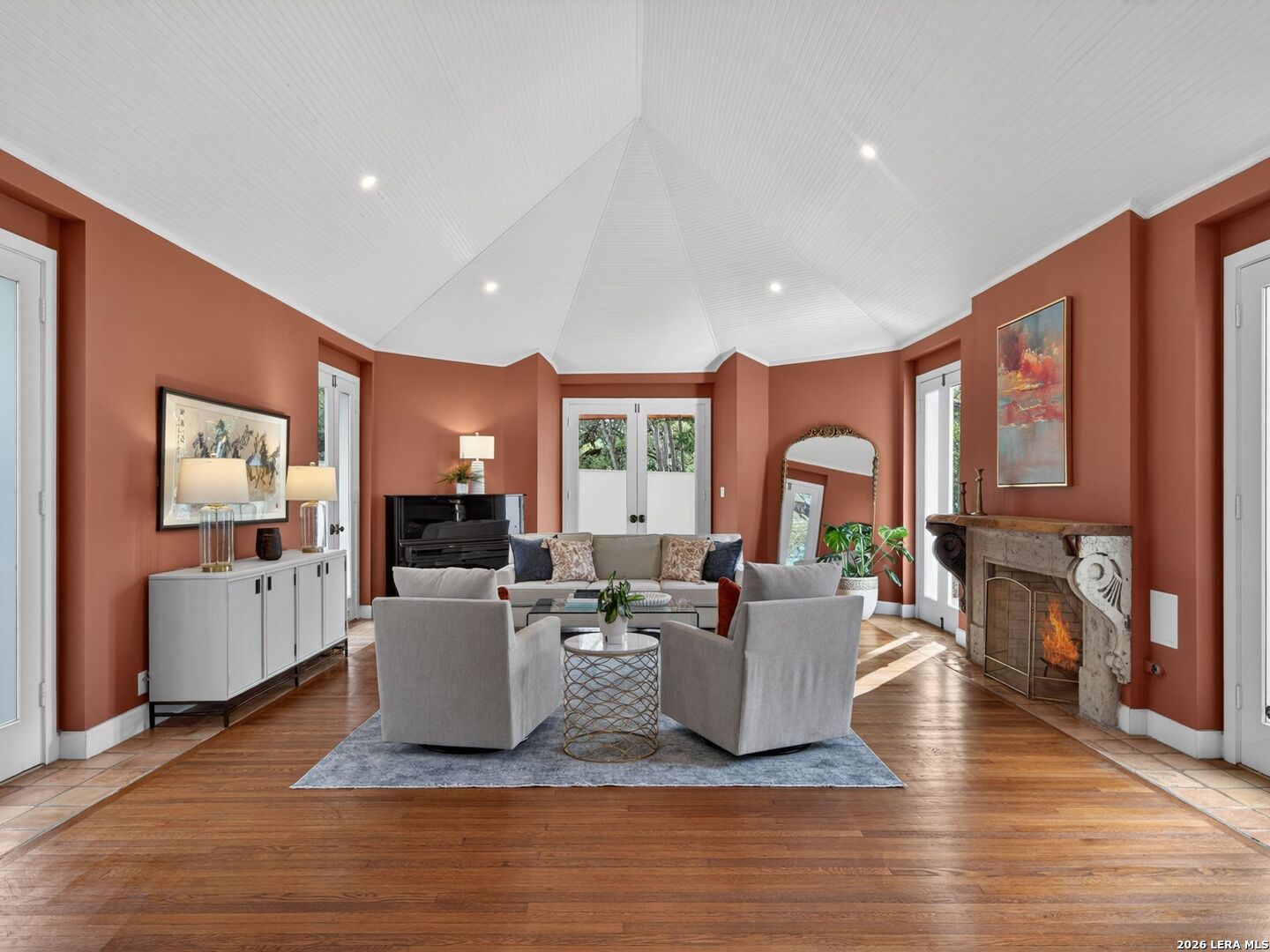 7887 N NEW BRAUNFELS AVE