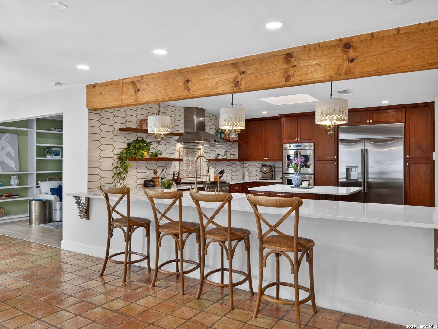 7887 N NEW BRAUNFELS AVE