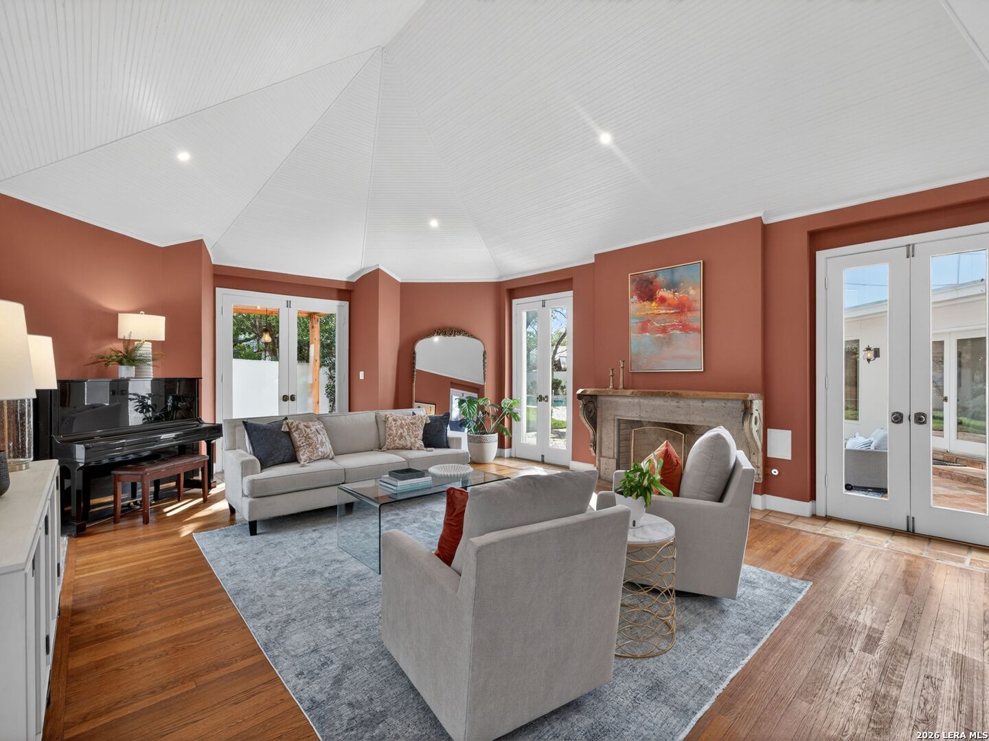 7887 N NEW BRAUNFELS AVE