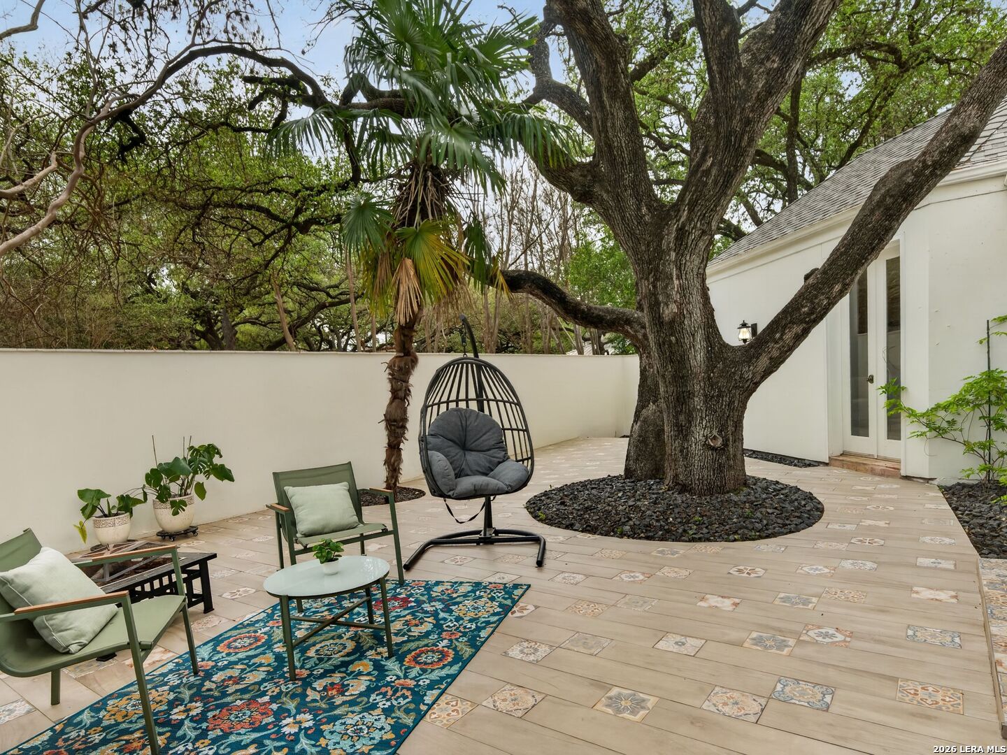 7887 N NEW BRAUNFELS AVE