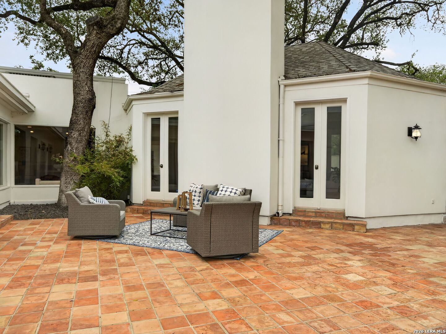 7887 N NEW BRAUNFELS AVE