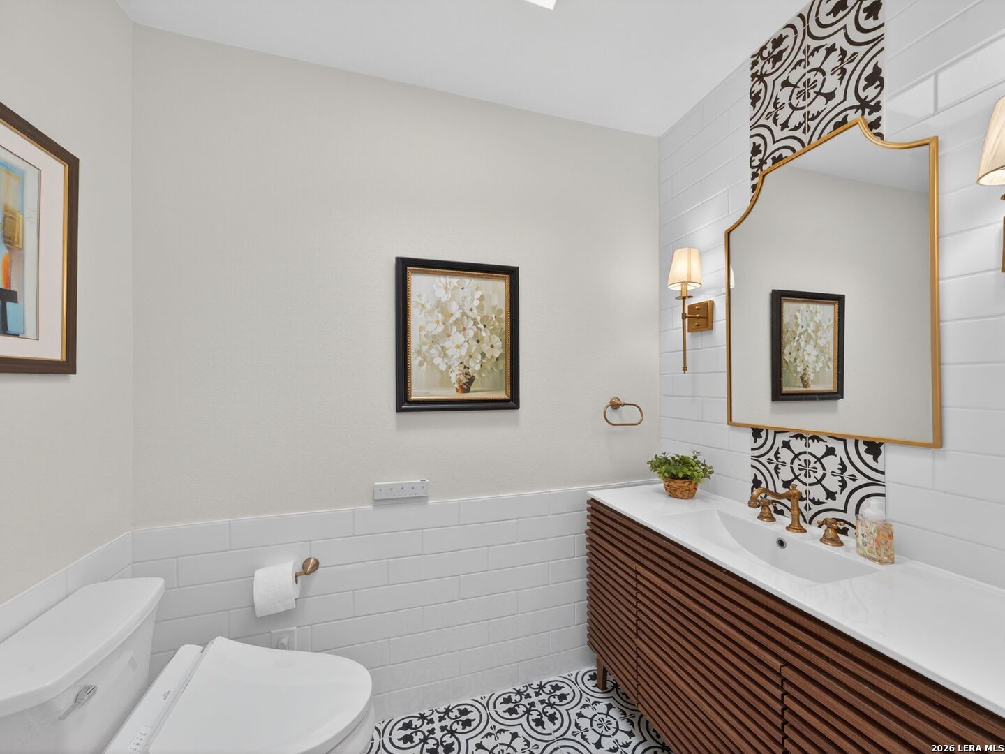 7887 N NEW BRAUNFELS AVE