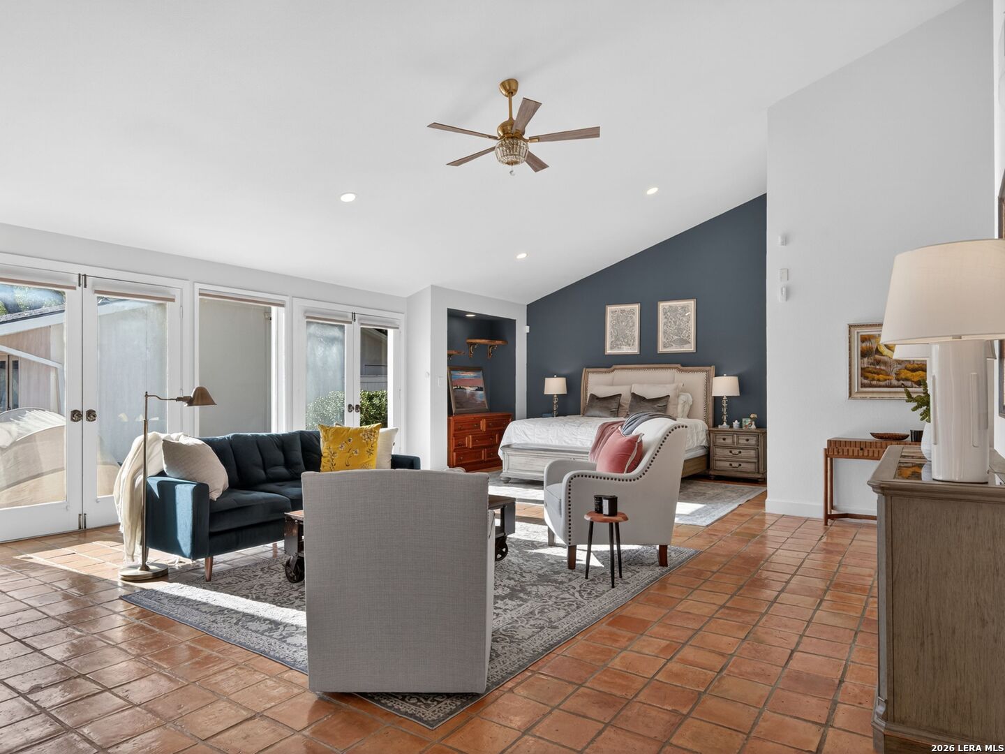 7887 N NEW BRAUNFELS AVE