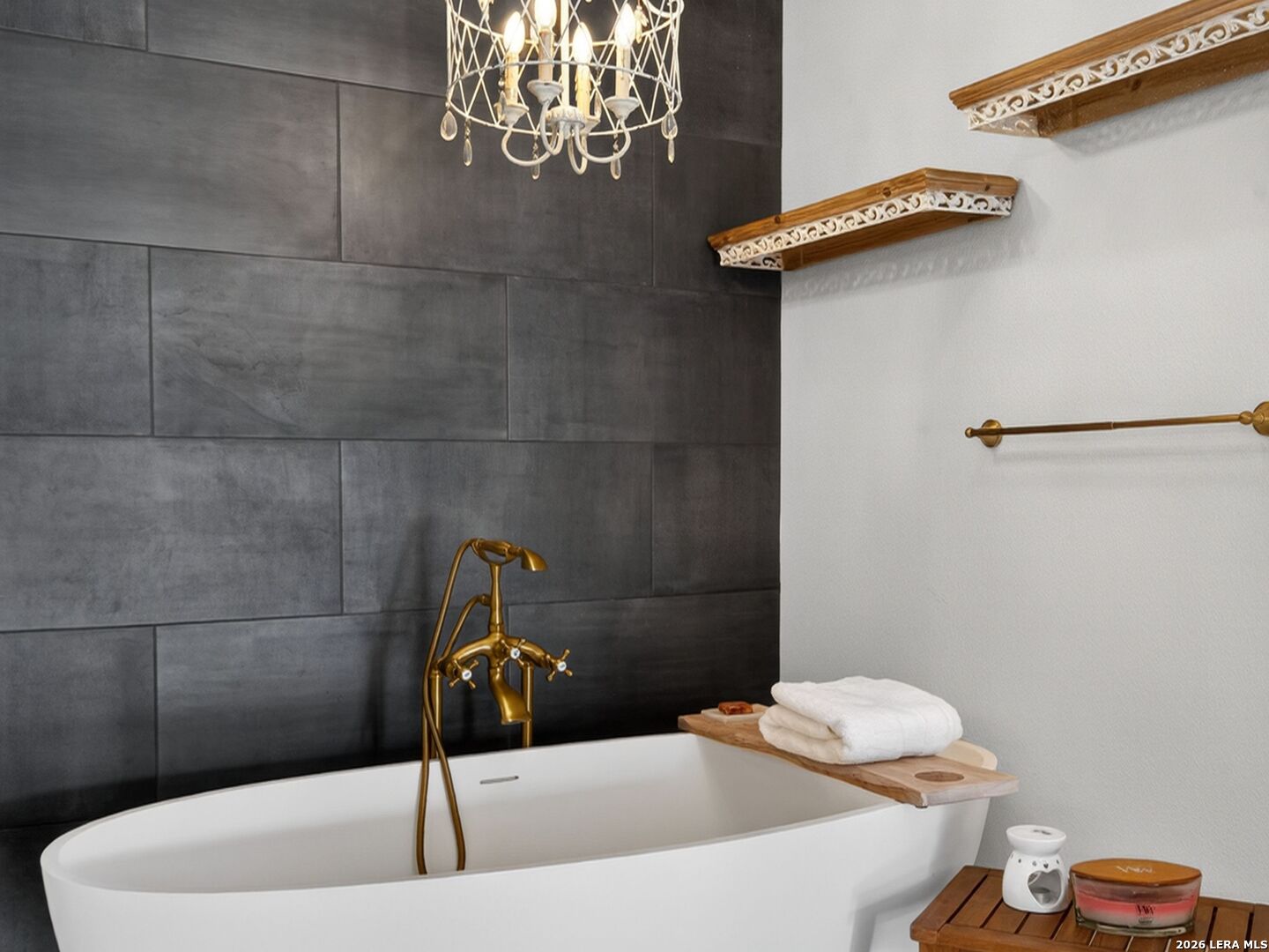 7887 N NEW BRAUNFELS AVE