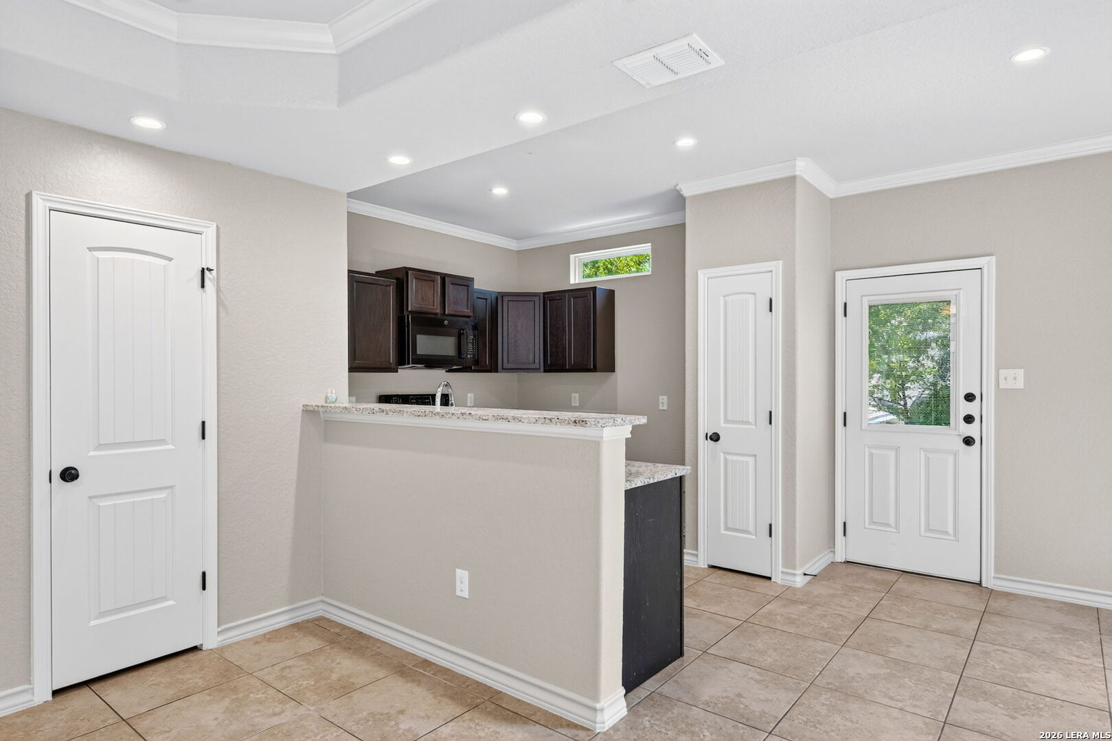 6922 Lakeview Dr Unit: 102