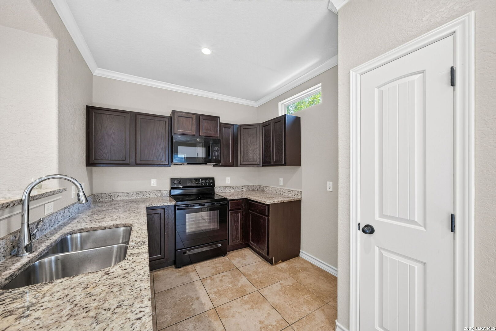 6922 Lakeview Dr Unit: 102