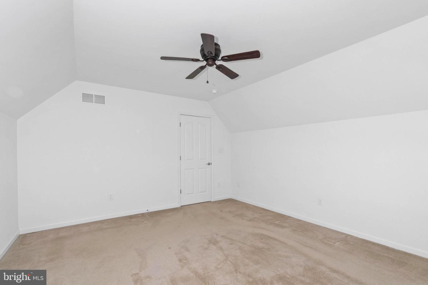 223 Seldon