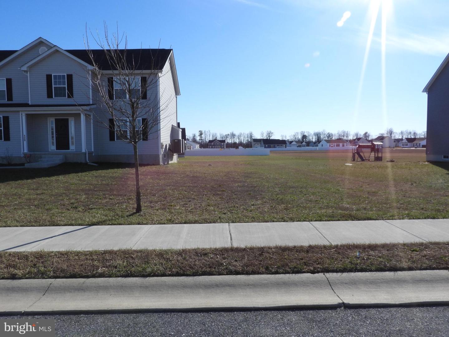 128 Amanda Ave