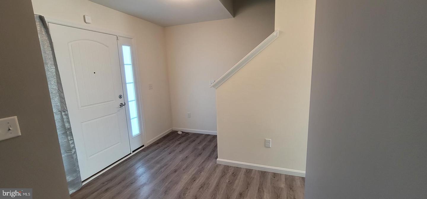 128 Amanda Ave