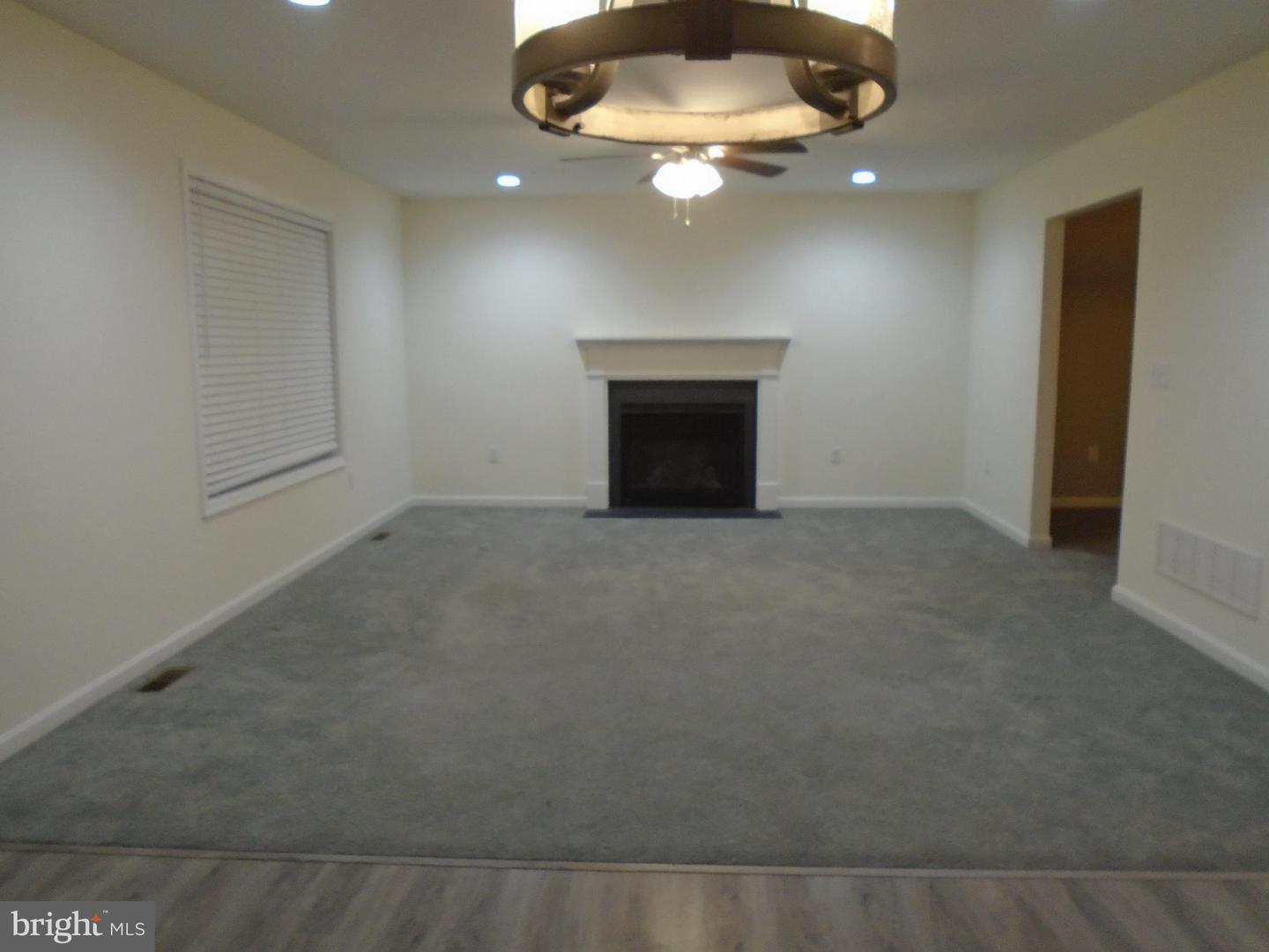 128 Amanda Ave