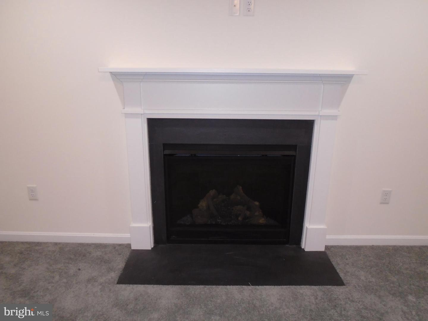 128 Amanda Ave
