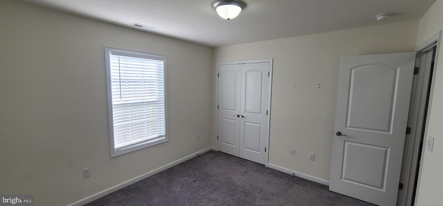 128 Amanda Ave