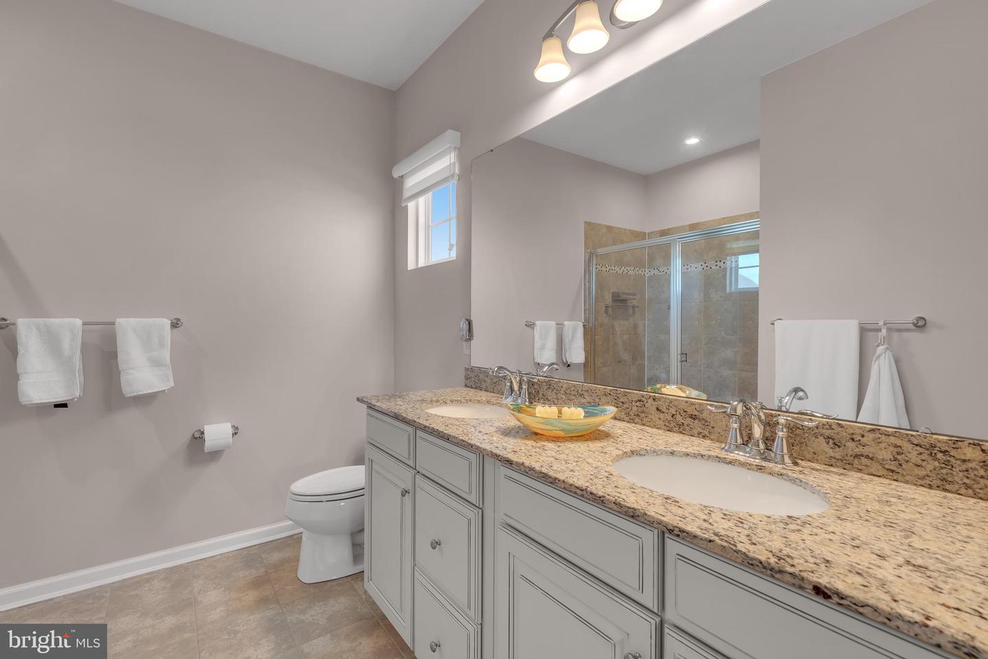 127 Shady Creek Ln