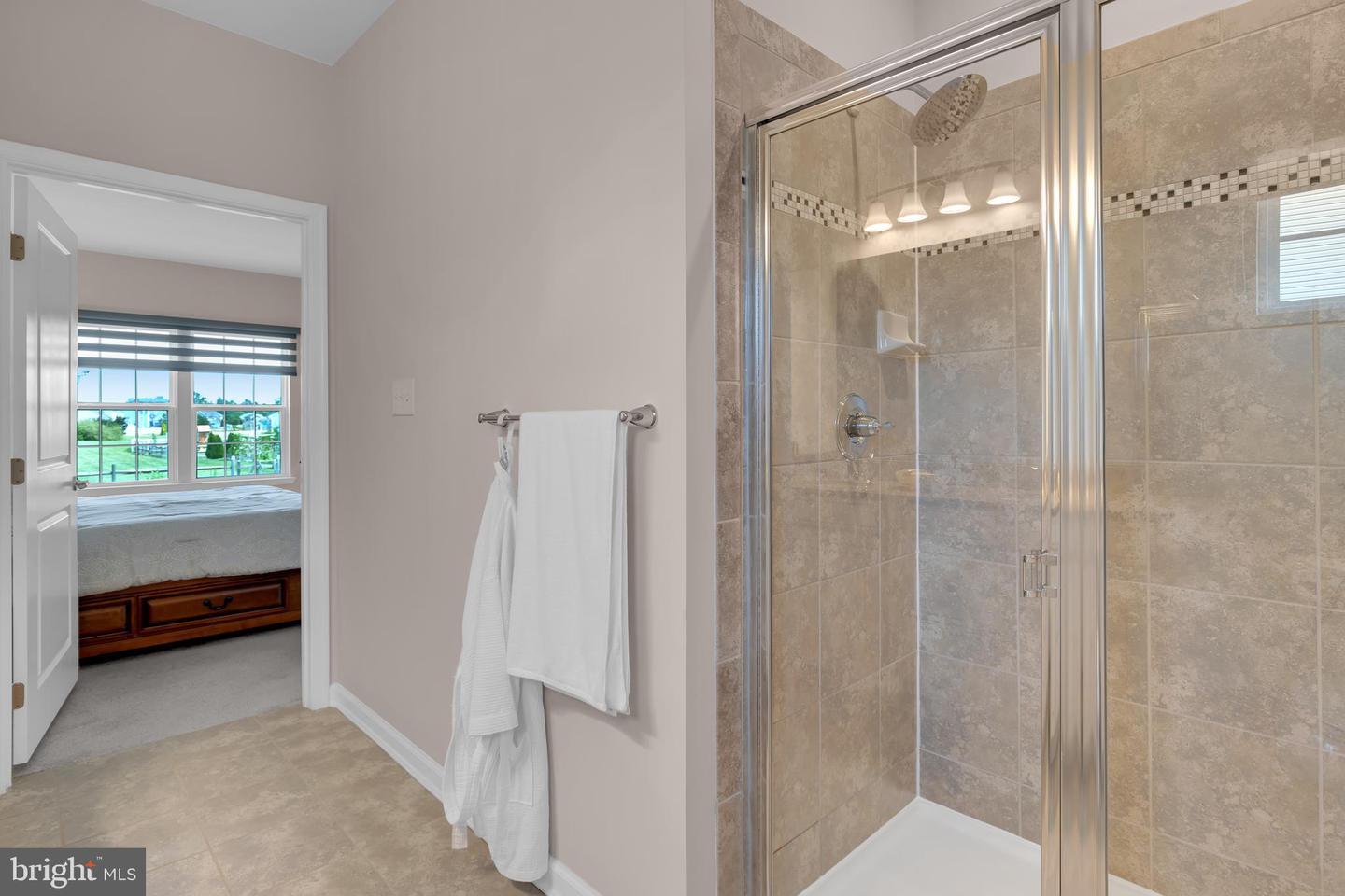 127 Shady Creek Ln