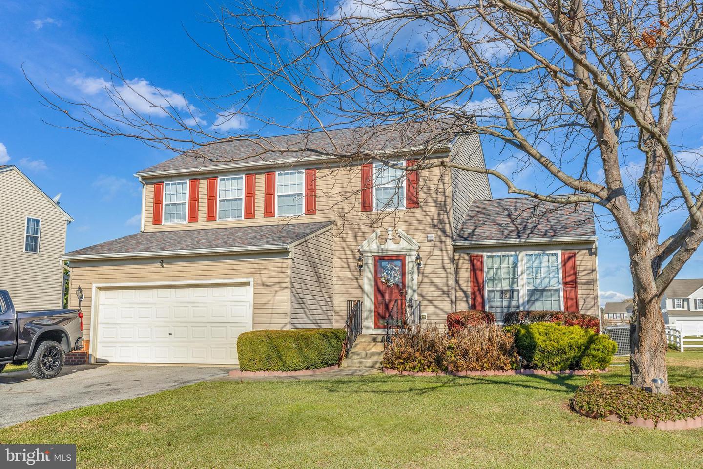236 E Braeburn Dr