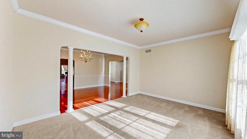 29 Winesap Ln