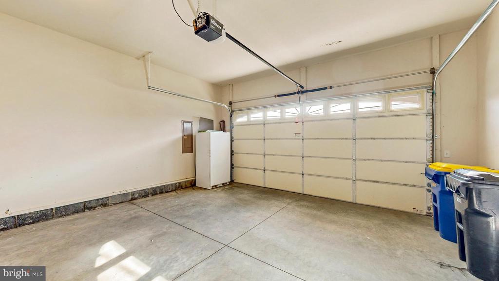 29 Winesap Ln