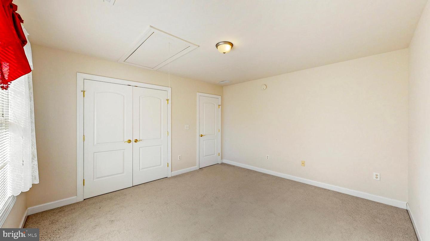 29 Winesap Ln