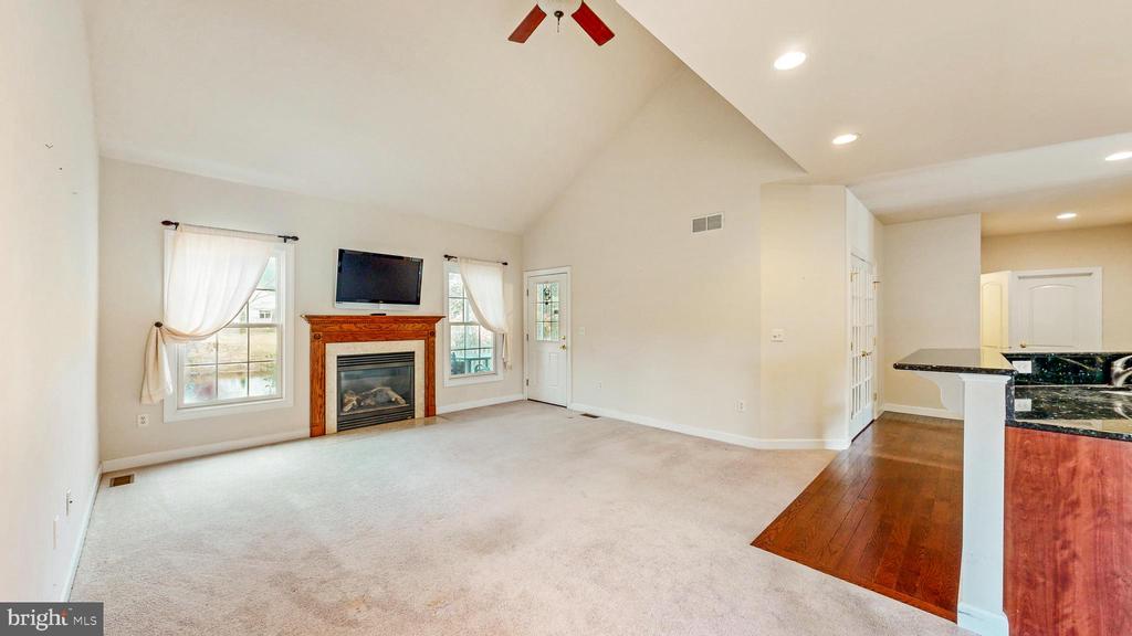 29 Winesap Ln