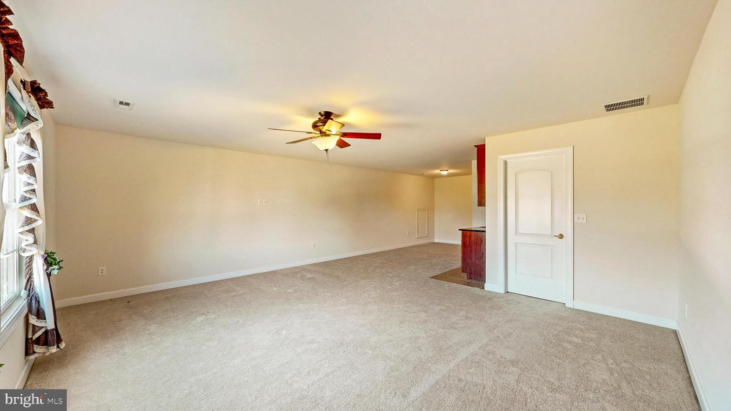 29 Winesap Ln