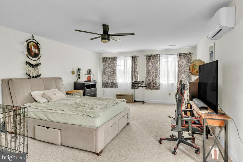 92 Casselberry Ln