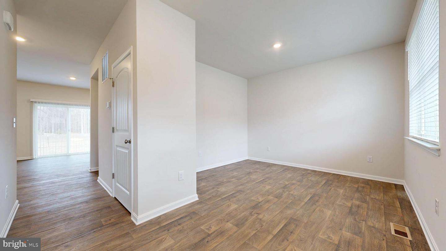 103 Bunchberry Ct