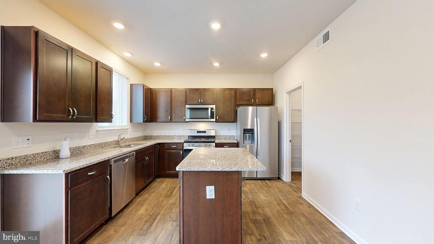 103 Bunchberry Ct
