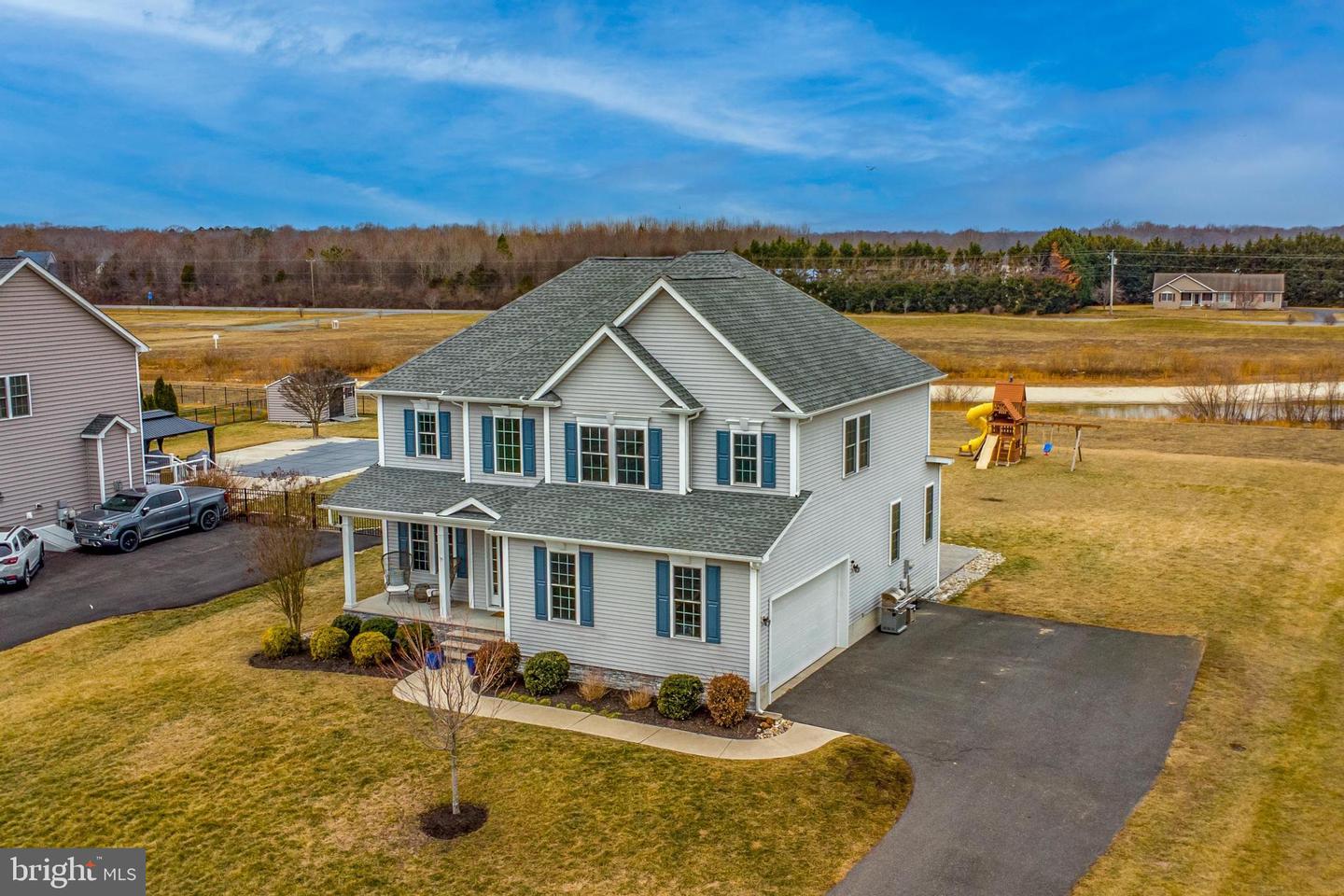 894 Chanticleer Cir