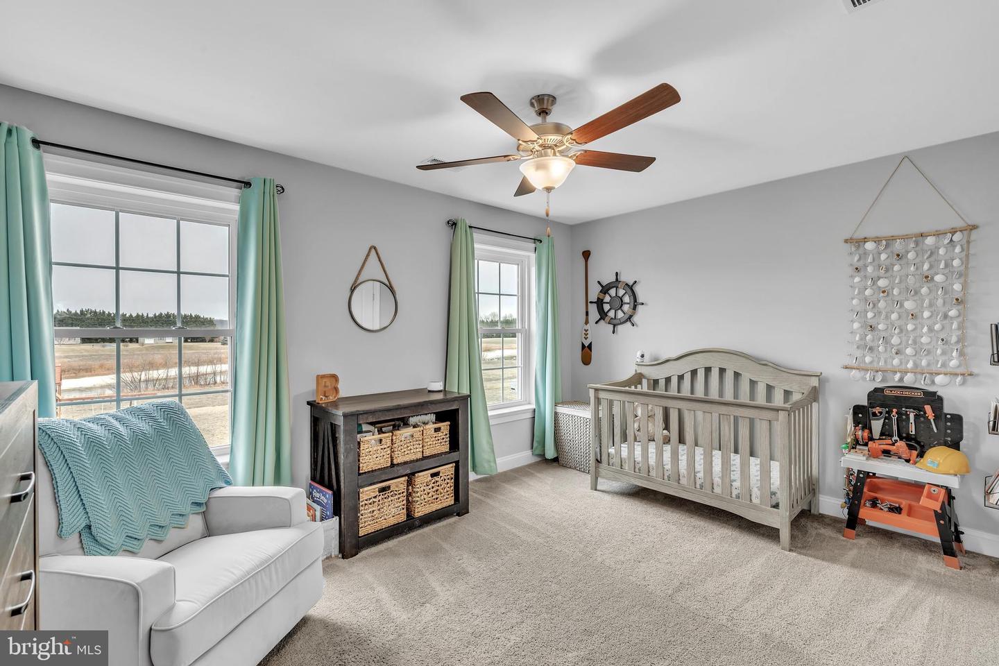 894 Chanticleer Cir