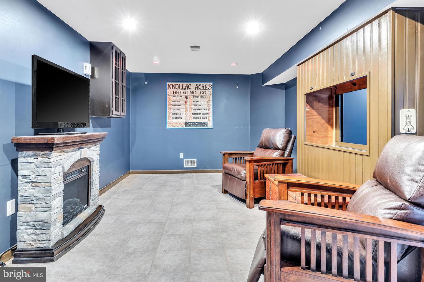126 Dodge Dr