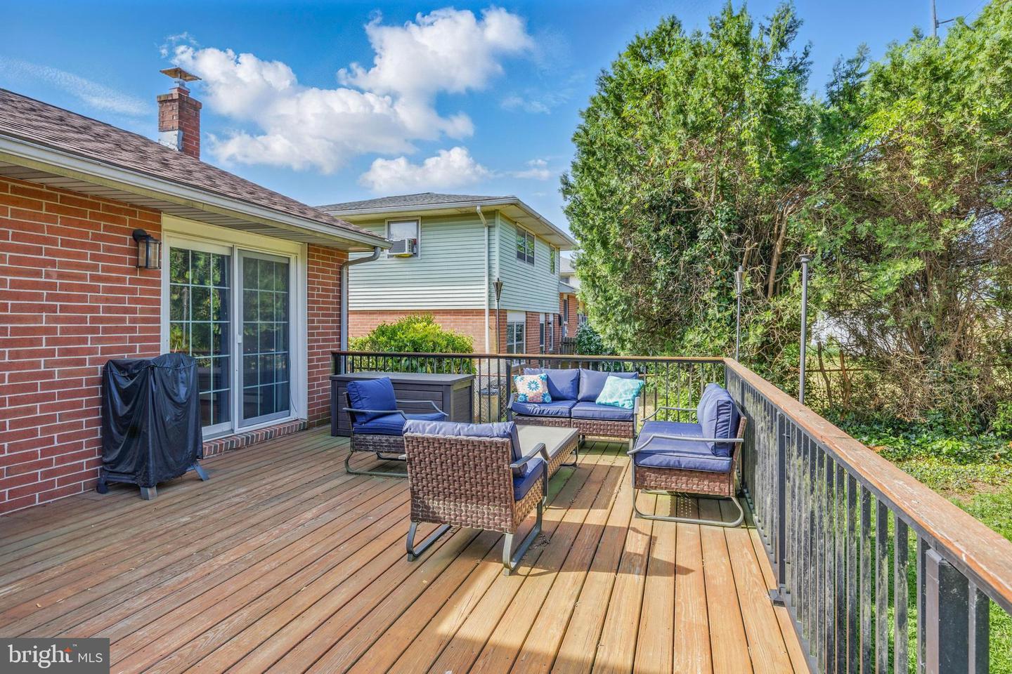 28 Konschak Ave