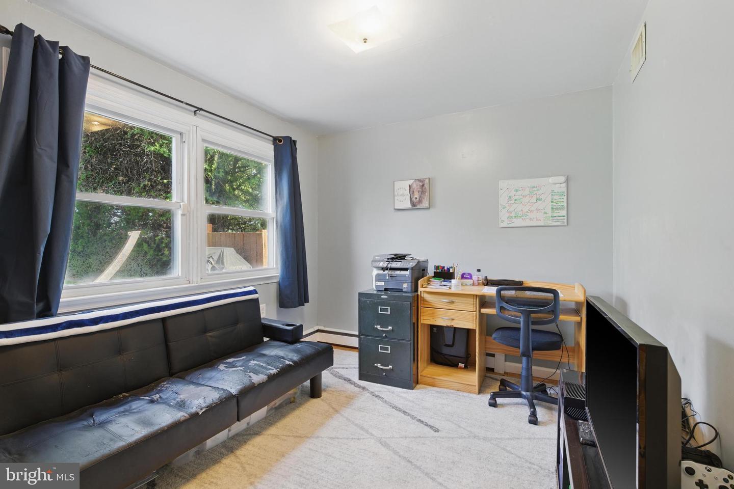 28 Konschak Ave