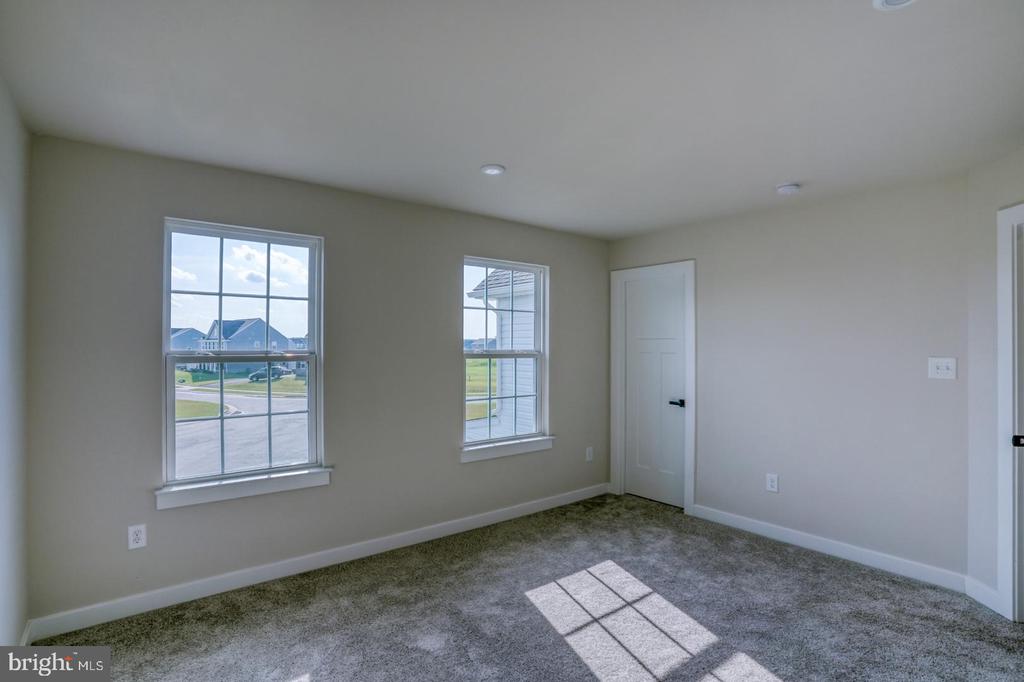 17 Corinthian Ct