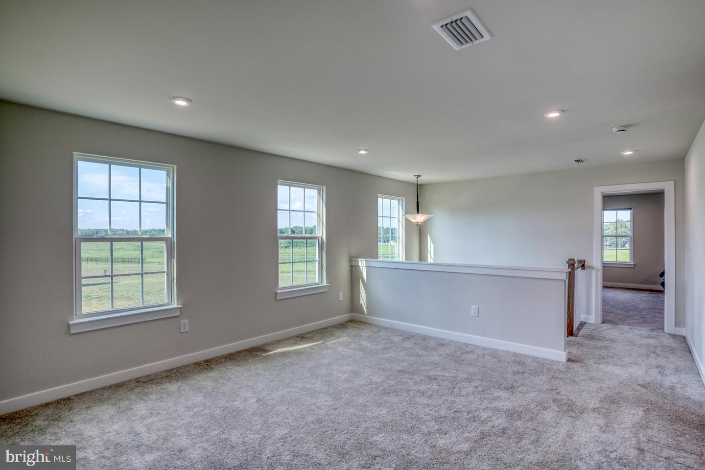 17 Corinthian Ct