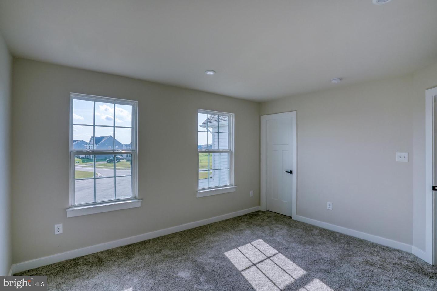 17 Corinthian Ct