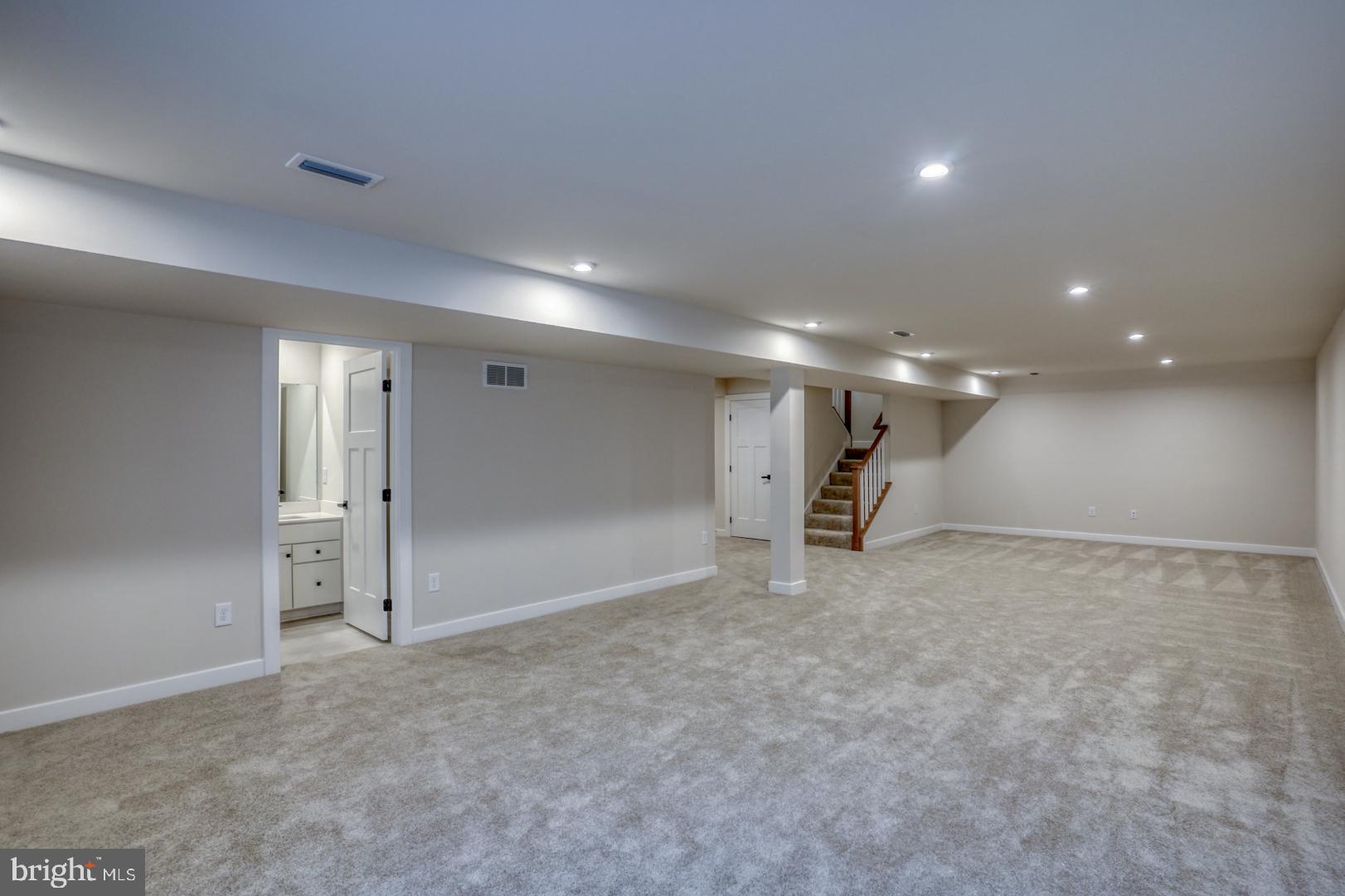 17 Corinthian Ct