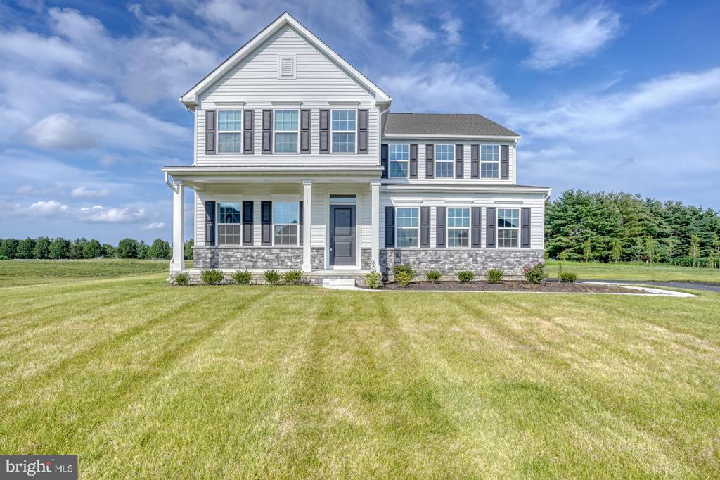 17 Corinthian Ct