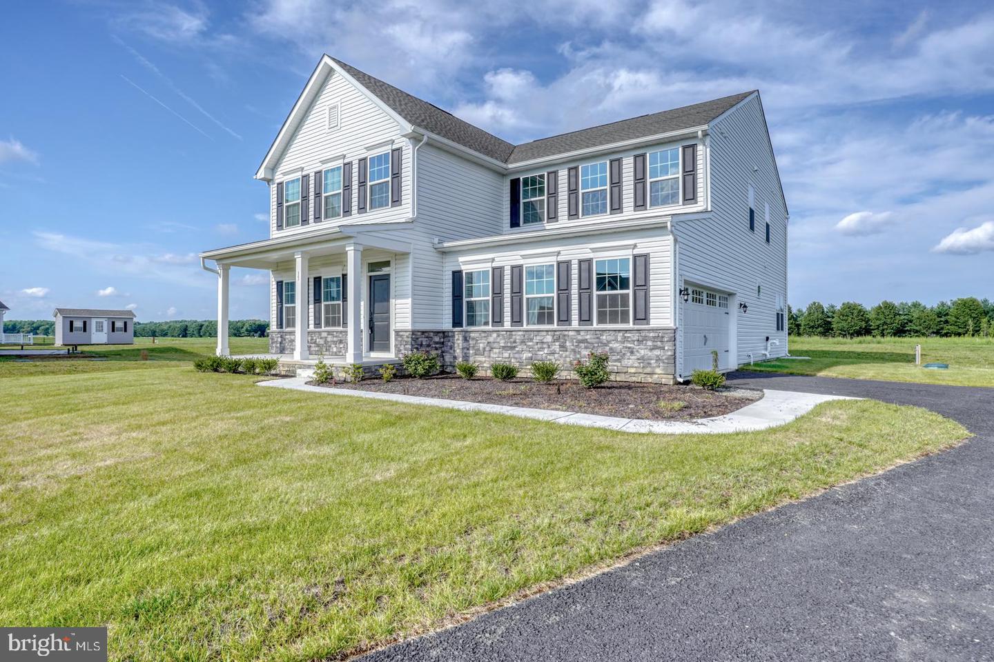 17 Corinthian Ct