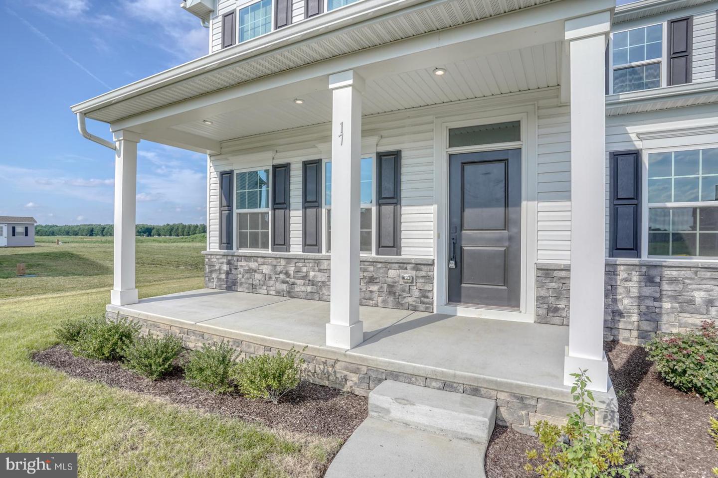 17 Corinthian Ct