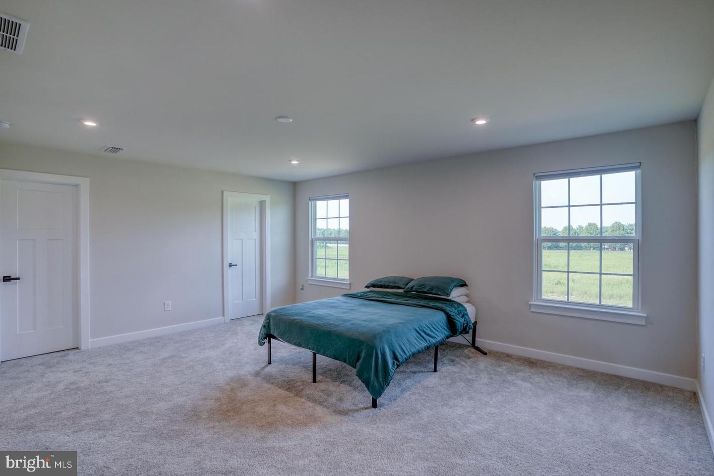 17 Corinthian Ct