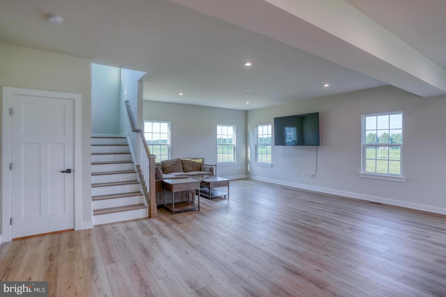 17 Corinthian Ct