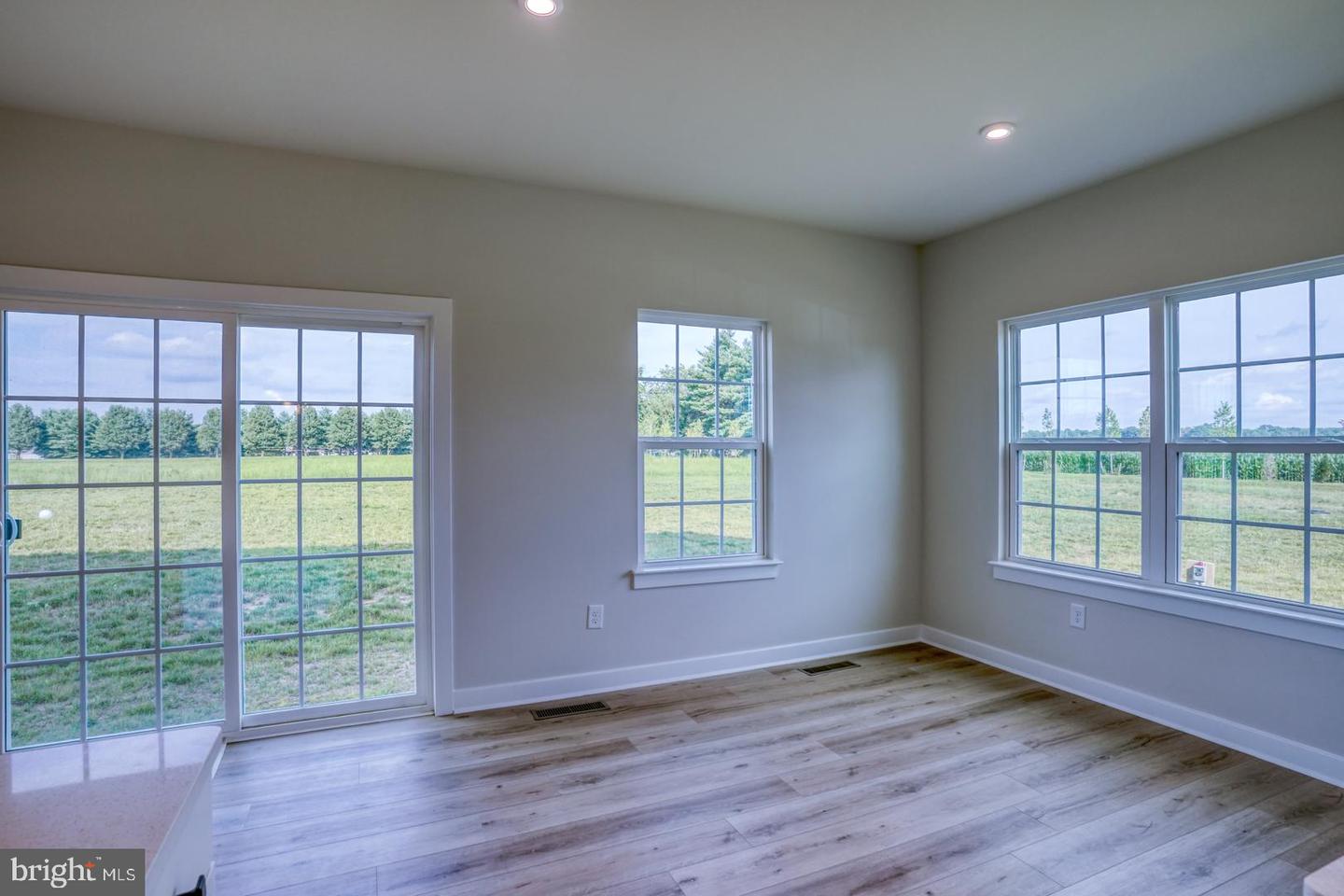 17 Corinthian Ct