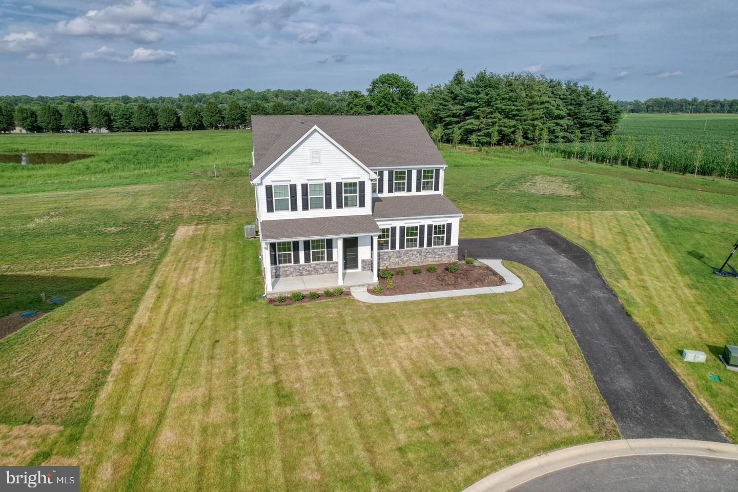 17 Corinthian Ct